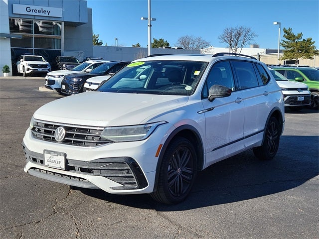 2022 Volkswagen Tiguan SE R-Line Black