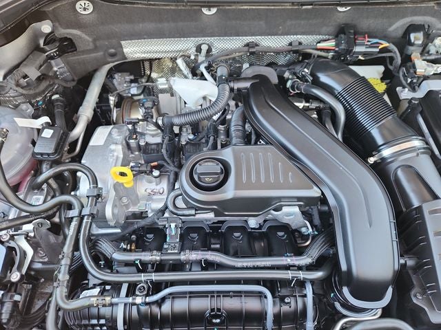2025 Volkswagen Taos SE