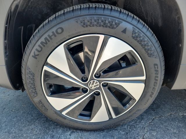 2025 Volkswagen Taos SE