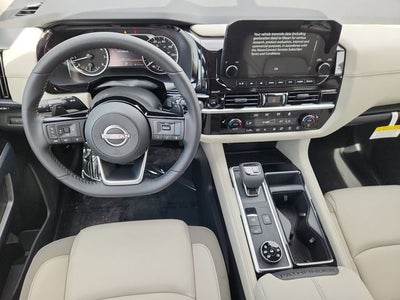 2025 Nissan Pathfinder SL