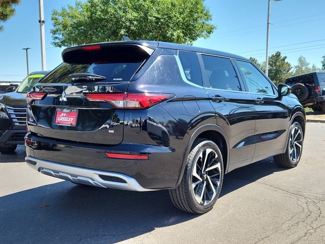 2024 Mitsubishi Outlander SE