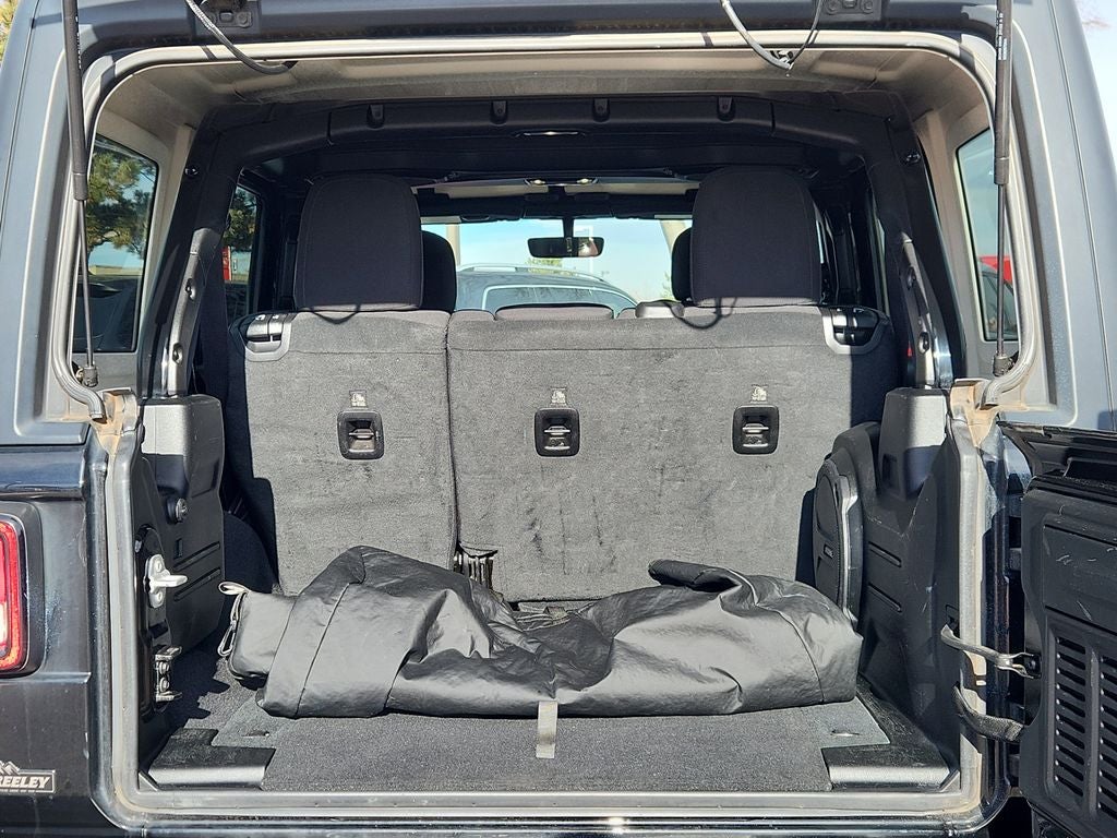 2022 Jeep Wrangler Unlimited Sahara 4x4