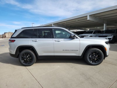 2026 Jeep Grand Cherokee GRAND CHEROKEE LAREDO ALTITUDE 4X4
