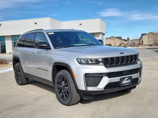 2026 Jeep Grand Cherokee Laredo