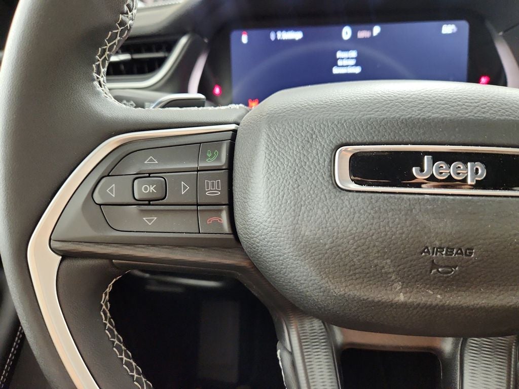 2025 Jeep Grand Cherokee L GRAND CHEROKEE L LAREDO X 4X4