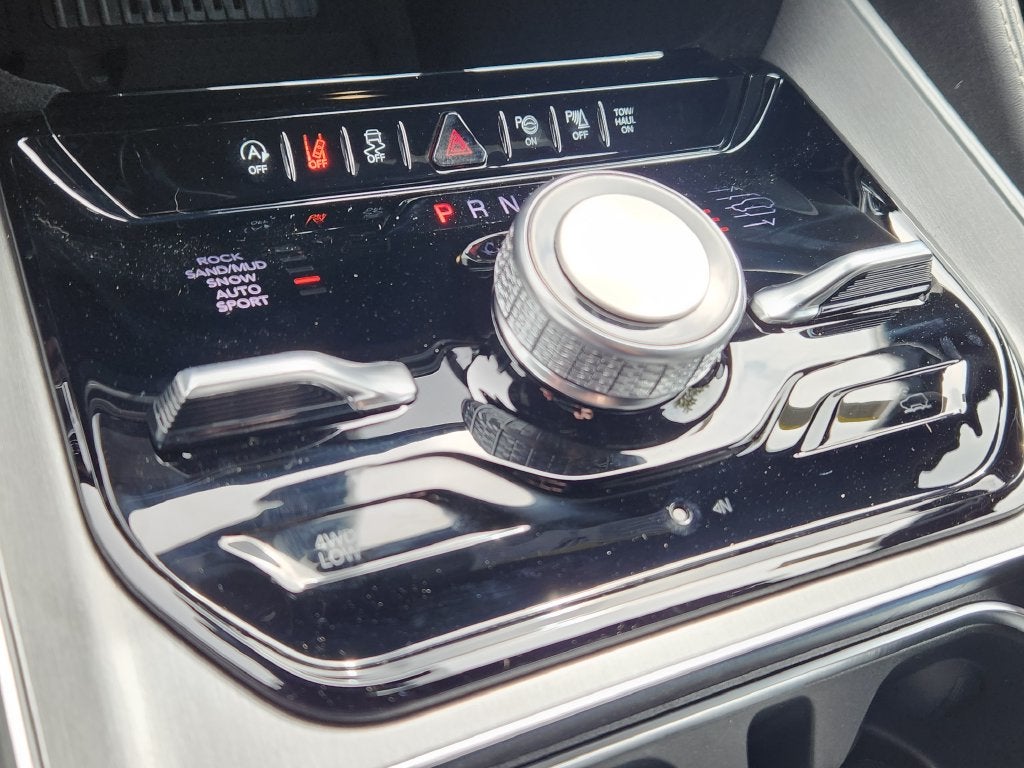 2026 Jeep Grand Wagoneer Limited Reserve