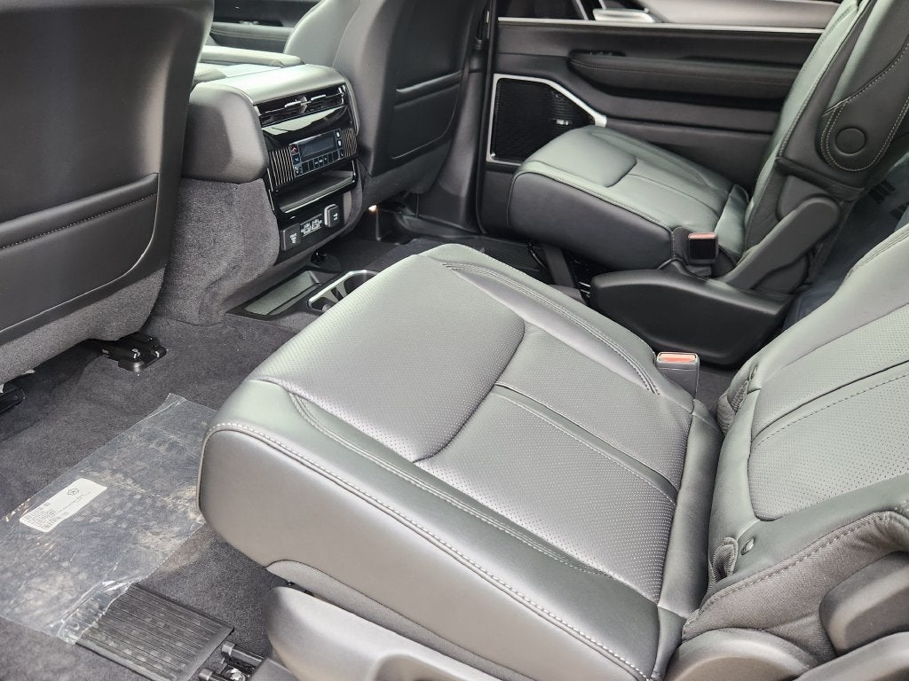 2026 Jeep Grand Wagoneer Limited Reserve