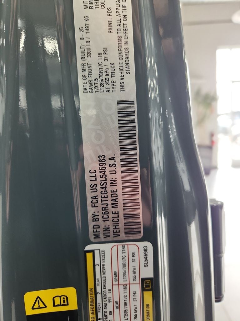 2025 Jeep Gladiator GLADIATOR MOJAVE 4X4