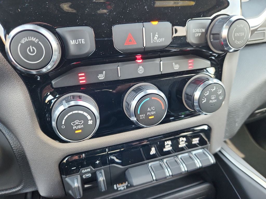 2026 RAM 1500 RAM 1500 BIG HORN CREW CAB 4X4 5'7' BOX