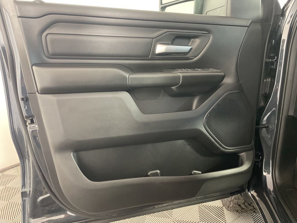 2026 RAM 1500 RAM 1500 WARLOCK CREW CAB 4X4 5'7' BOX