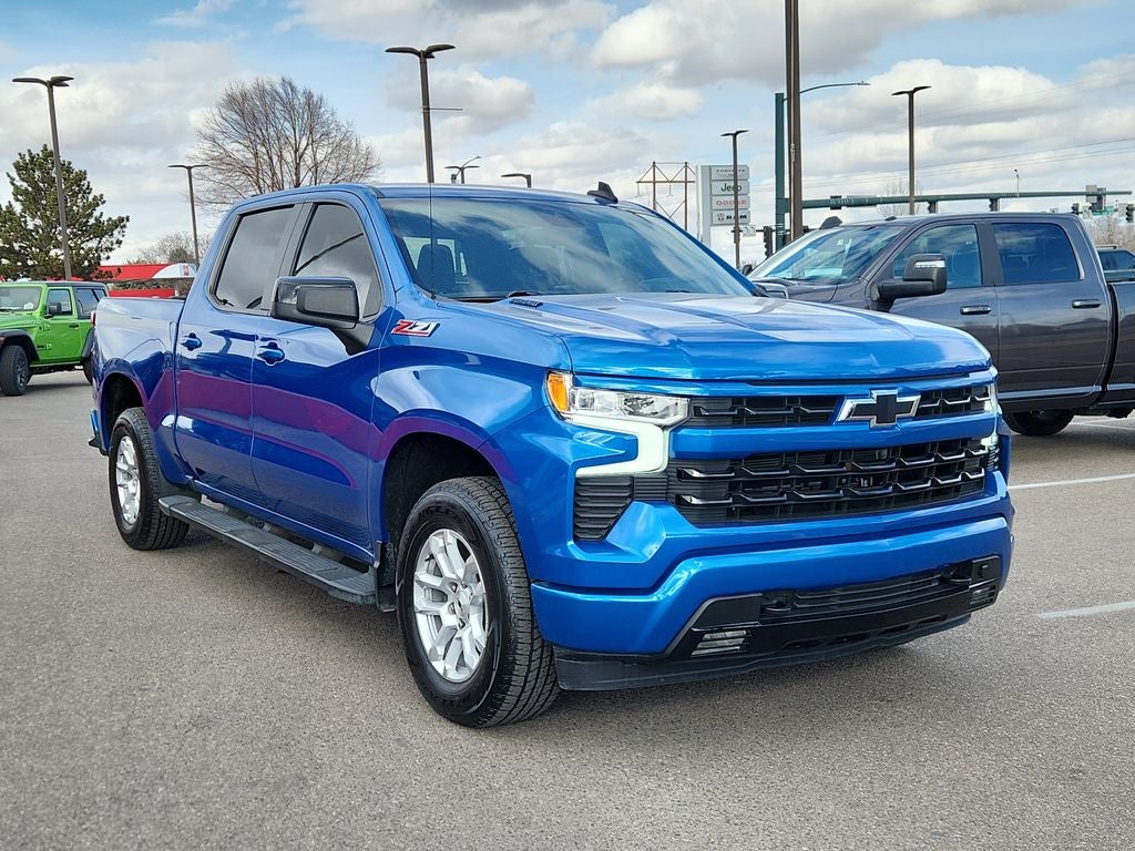 2022 Chevrolet Silverado 1500 4WD Crew Cab Short Bed RST
