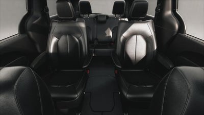 2027 Chrysler Pacifica PACIFICA SELECT AWD