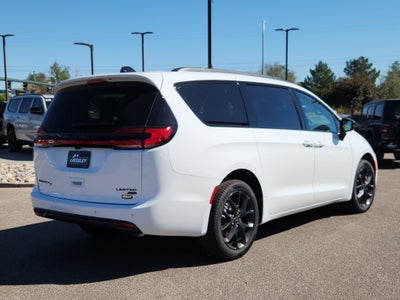 2027 Chrysler Pacifica Limited