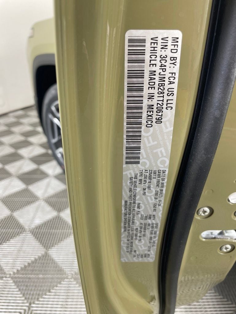 2026 Jeep Cherokee CHEROKEE LAREDO 4X4