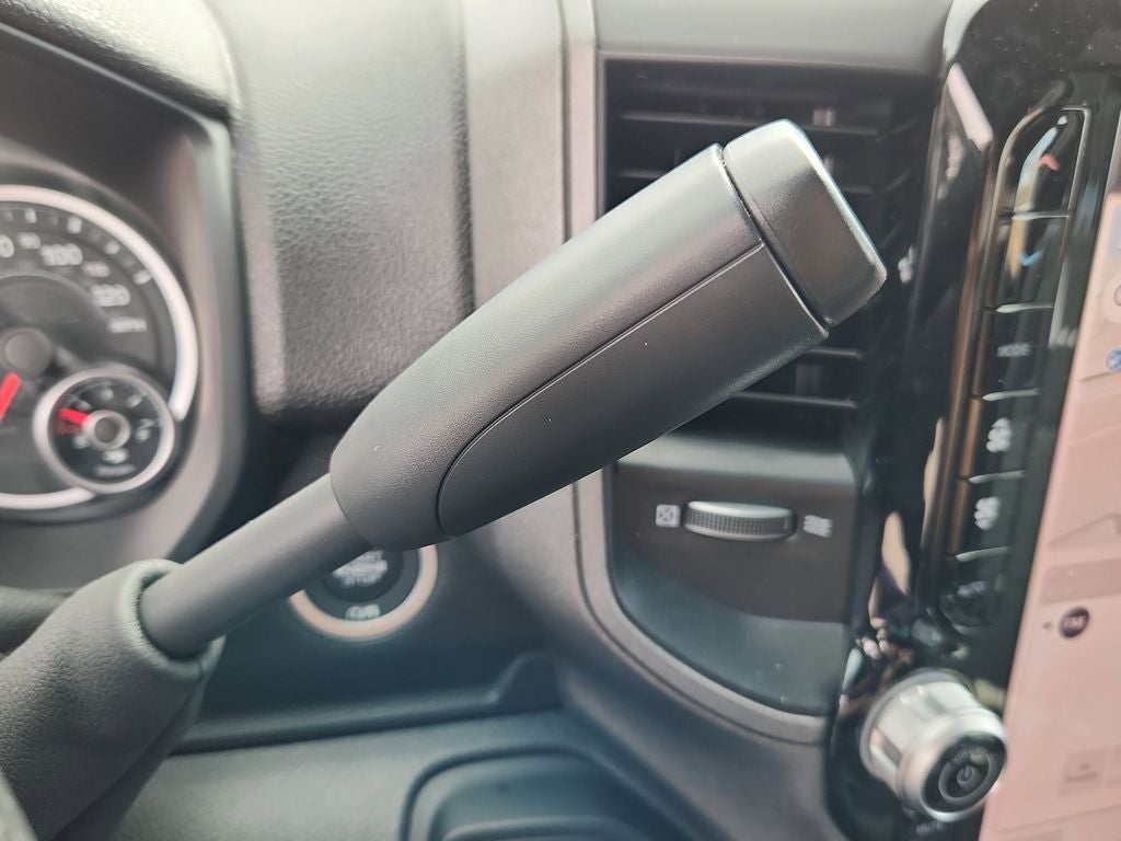 2026 RAM 3500 RAM 3500 TRADESMAN CREW CAB 4X4 8' BOX