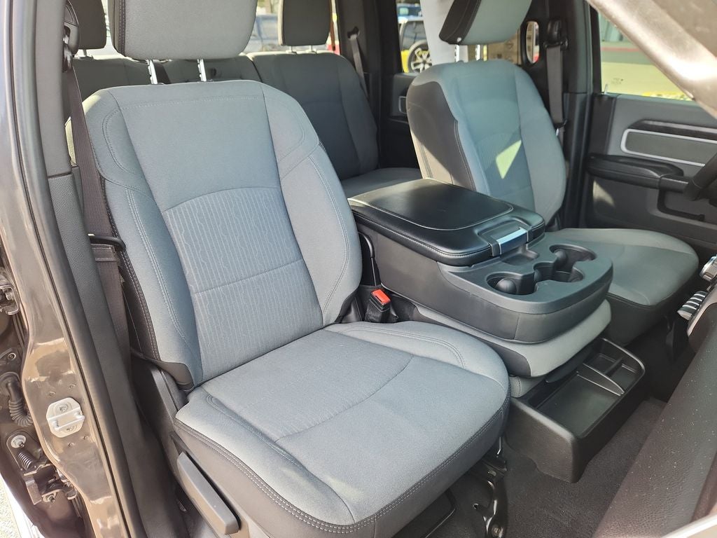 2022 RAM 3500 Big Horn Crew Cab 4x4 8' Box