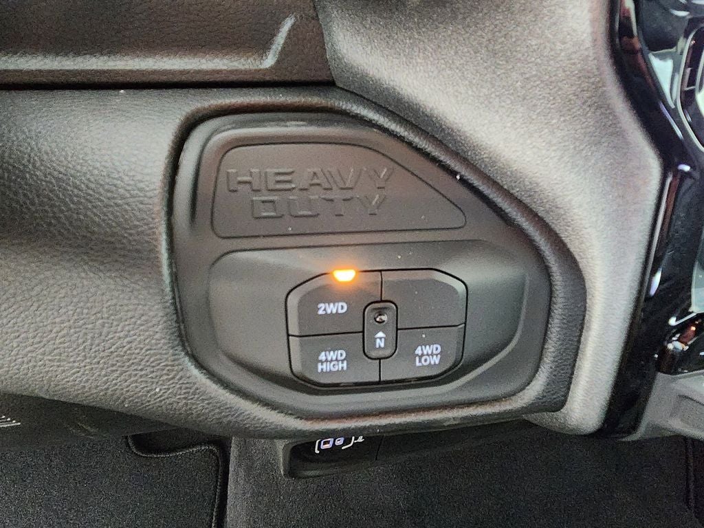 2025 RAM 2500 RAM 2500 TRADESMAN CREW CAB 4X4 6'4' BOX