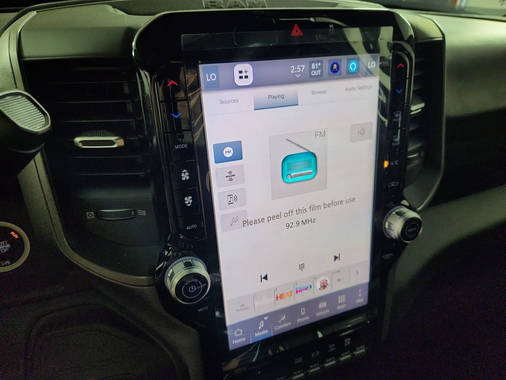 2025 RAM 2500 RAM 2500 TRADESMAN CREW CAB 4X4 6'4' BOX