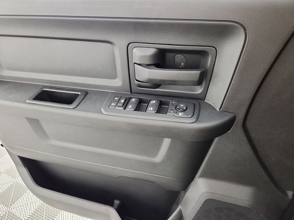 2025 RAM 2500 RAM 2500 TRADESMAN CREW CAB 4X4 6'4' BOX