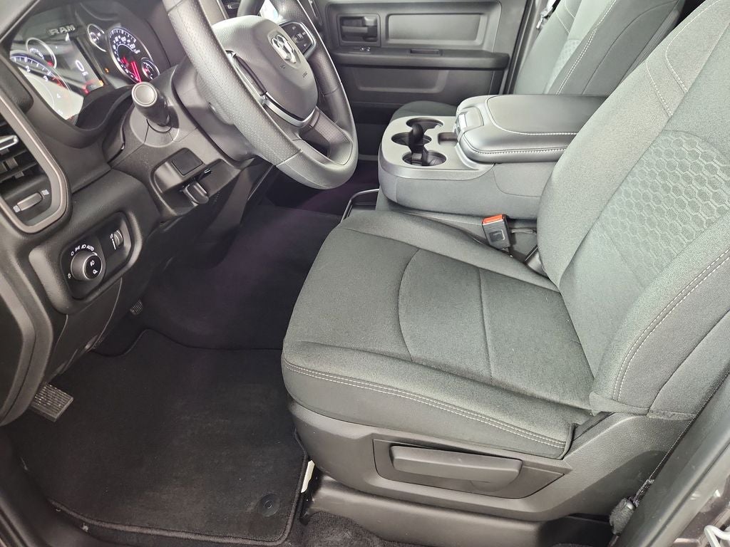 2025 RAM 2500 RAM 2500 TRADESMAN CREW CAB 4X4 6'4' BOX