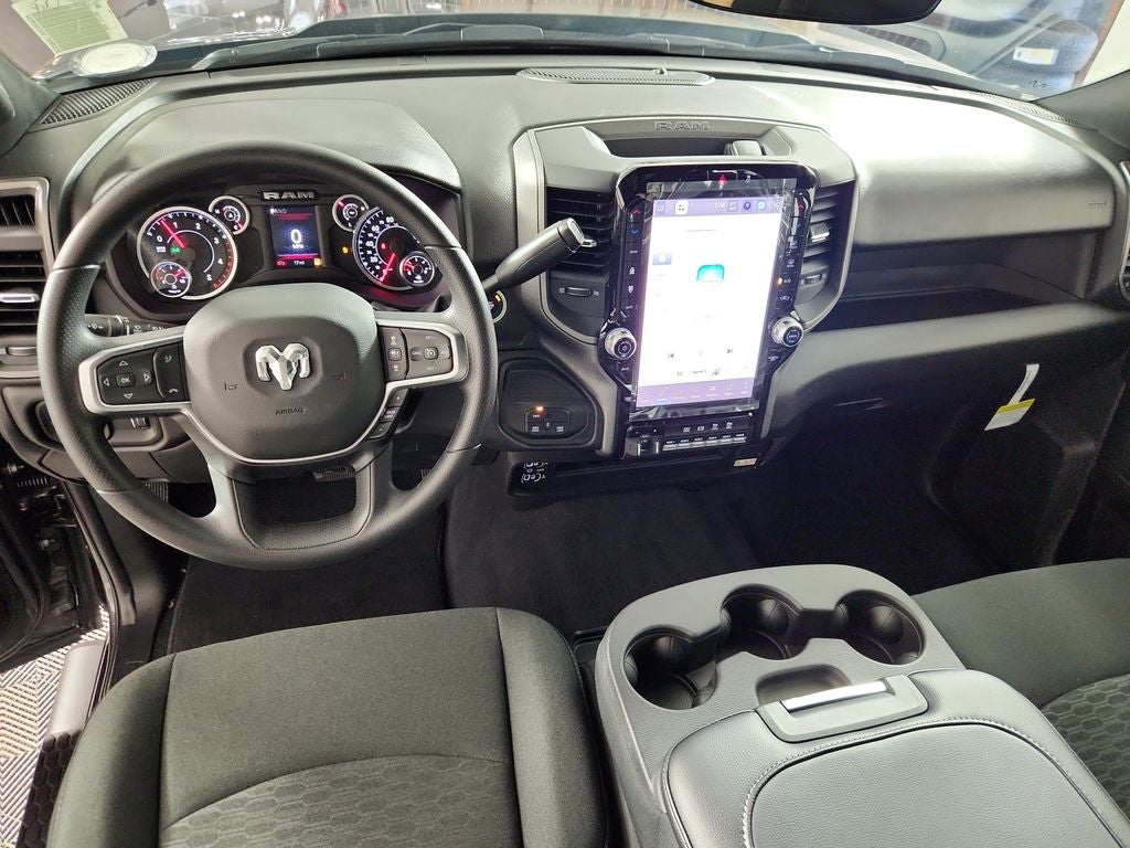 2025 RAM 2500 RAM 2500 TRADESMAN CREW CAB 4X4 6'4' BOX