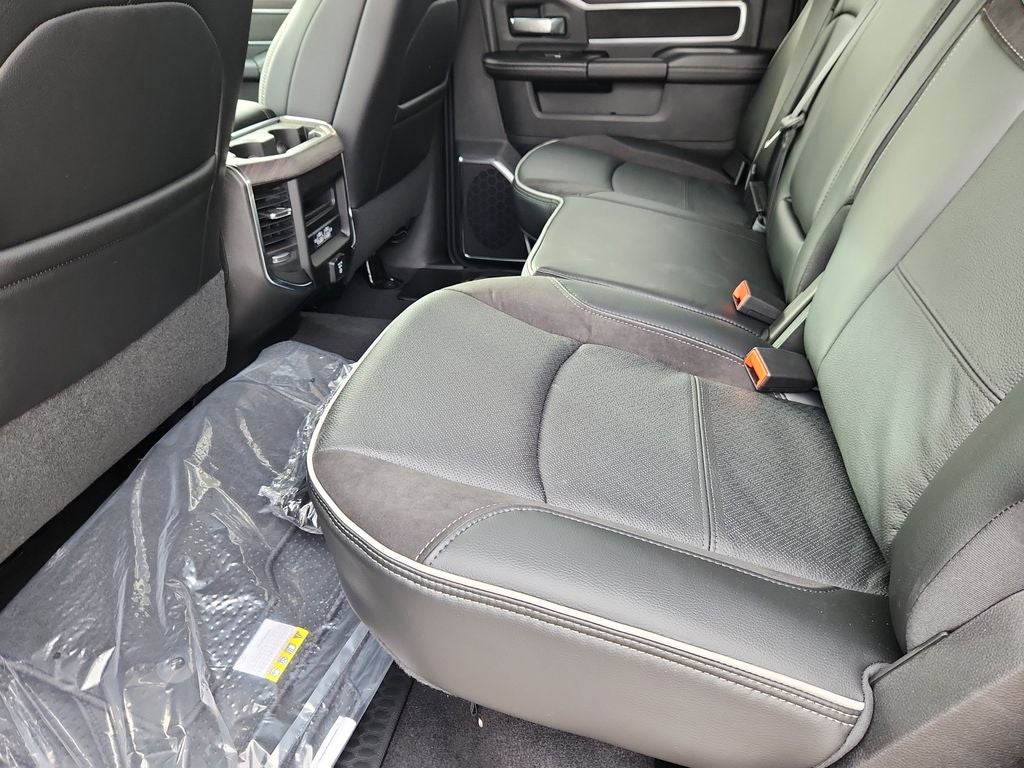 2026 RAM 2500 RAM 2500 LARAMIE CREW CAB 4X4 6'4' BOX