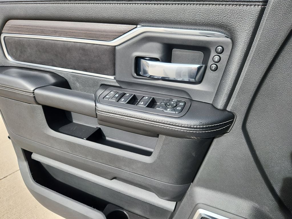 2026 RAM 2500 RAM 2500 LARAMIE CREW CAB 4X4 6'4' BOX