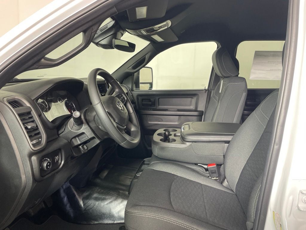 2026 RAM 2500 RAM 2500 TRADESMAN CREW CAB 4X4 8' BOX