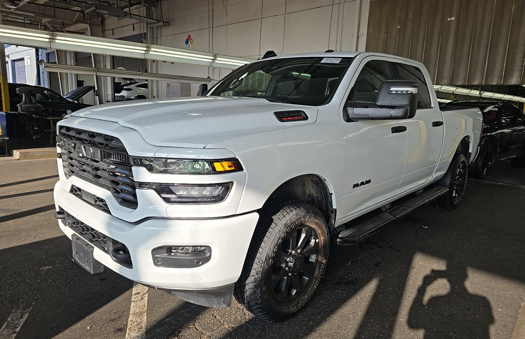 2025 RAM 2500 Big Horn Crew Cab 4x4 6'4' Box
