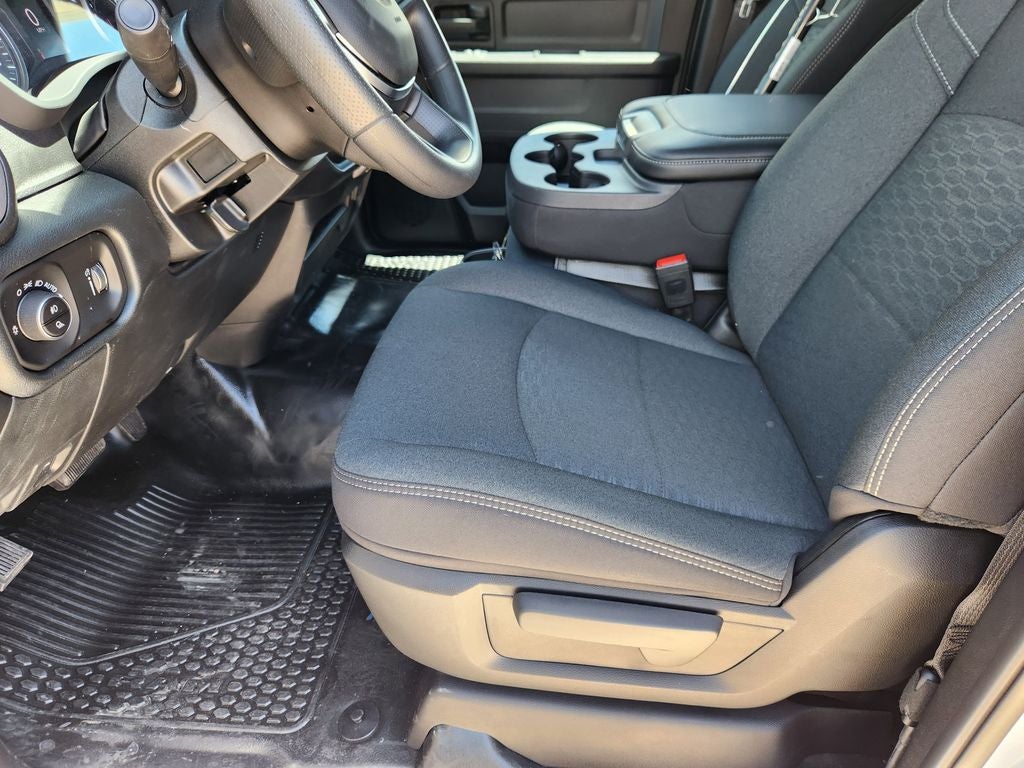 2026 RAM 2500 RAM 2500 TRADESMAN CREW CAB 4X4 8' BOX