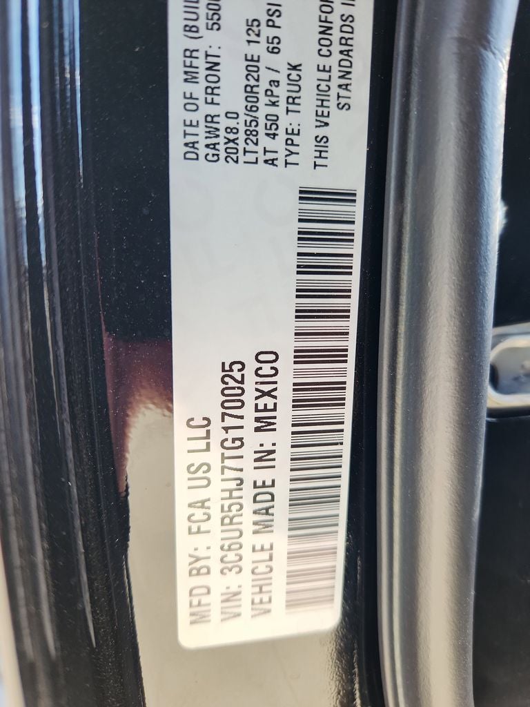 2026 RAM 2500 RAM 2500 BLACK EXPRESS CREW CAB 4X4 8' BOX