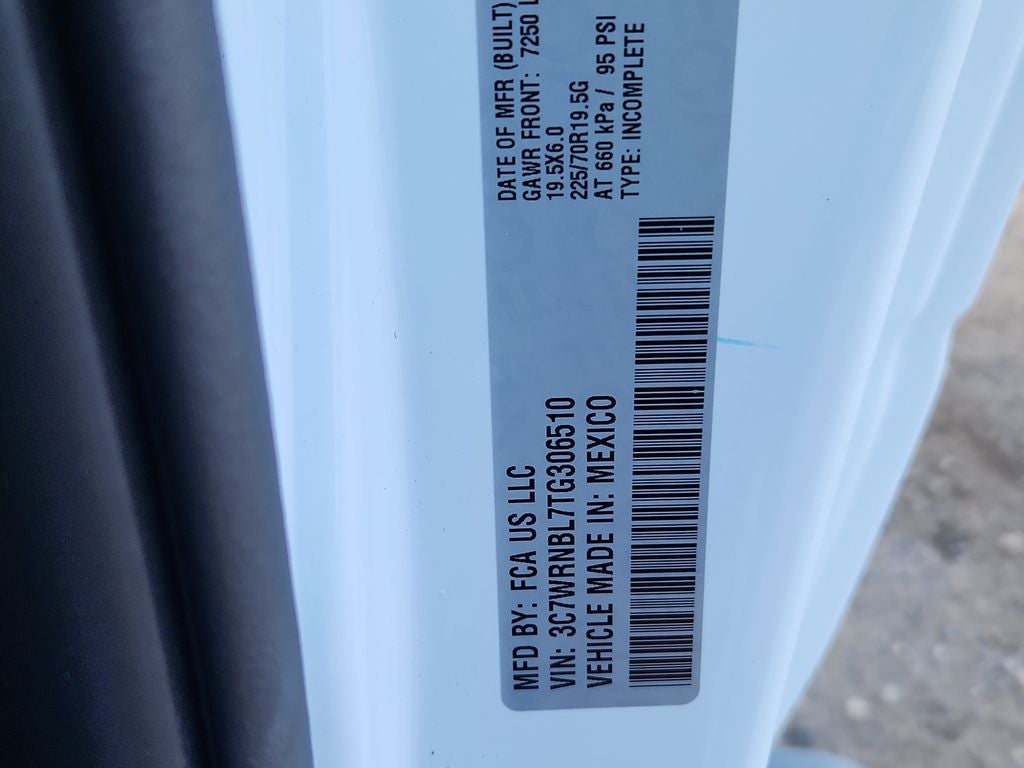 2026 RAM 5500 Chassis Cab RAM 5500 TRADESMAN CHASSIS REGULAR CAB 4X4 84' CA