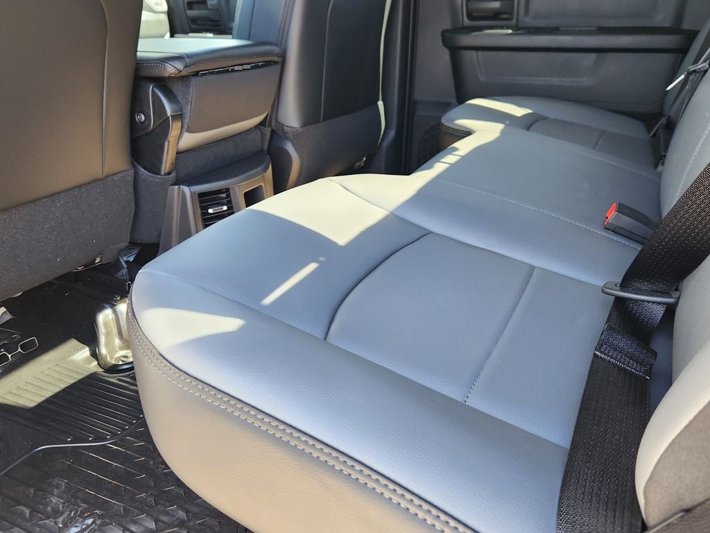 2026 RAM 5500 Chassis Cab RAM 5500 TRADESMAN CHASSIS CREW CAB 4X4 84' CA