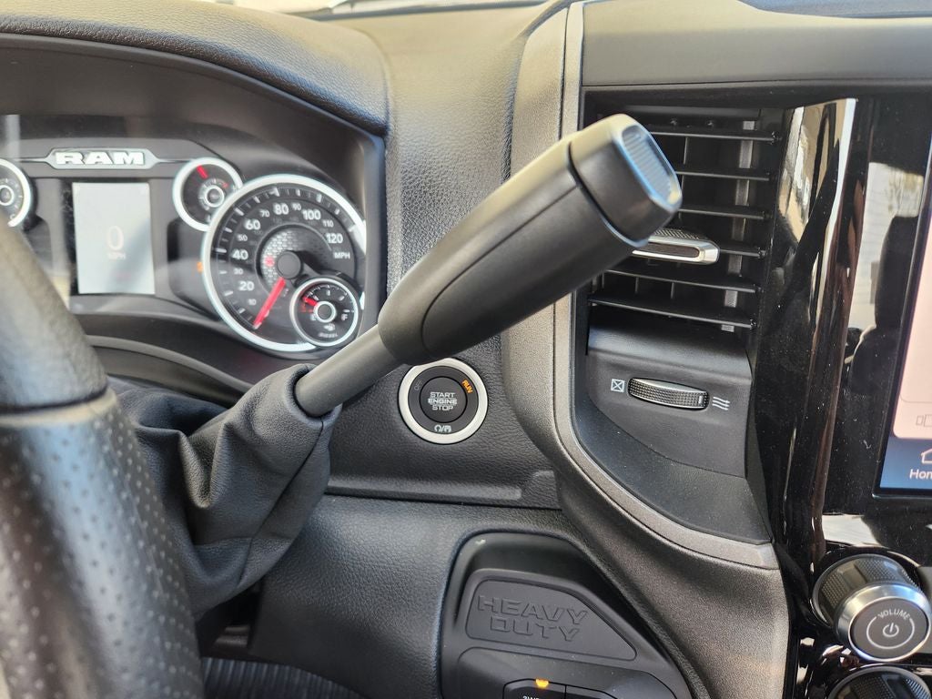 2026 RAM 3500 Chassis Cab RAM 3500 TRADESMAN CHASSIS REGULAR CAB 4X4 84' CA