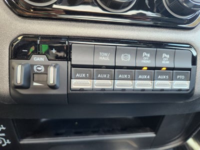 2026 RAM 3500 Chassis Cab RAM 3500 TRADESMAN CHASSIS REGULAR CAB 4X4 84' CA