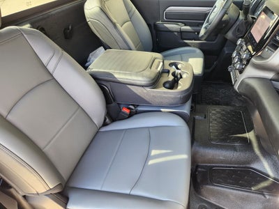 2026 RAM 3500 Chassis Cab RAM 3500 TRADESMAN CHASSIS REGULAR CAB 4X4 84' CA