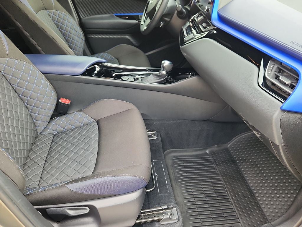 2021 Toyota C-HR XLE