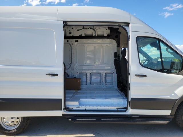 2027 Ford Transit-250 Base