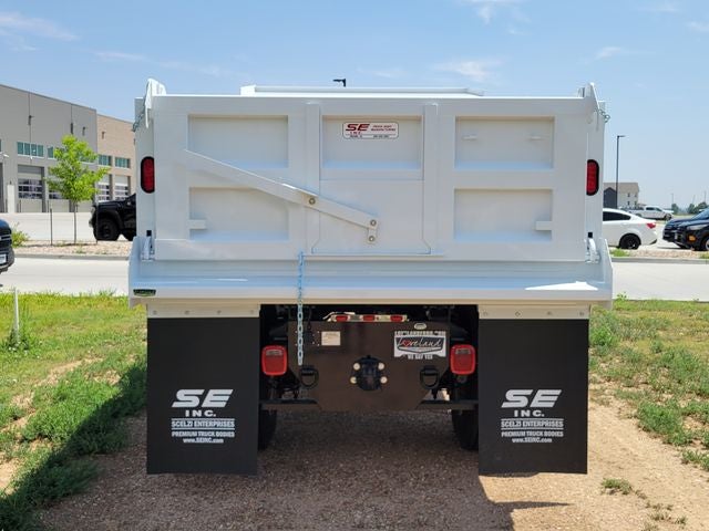 2027 Ford F-650SD Base