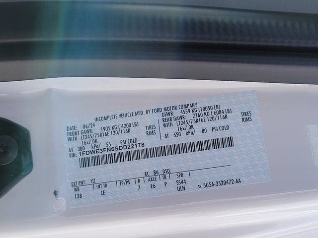 2025 Ford E-350SD Base Cutaway