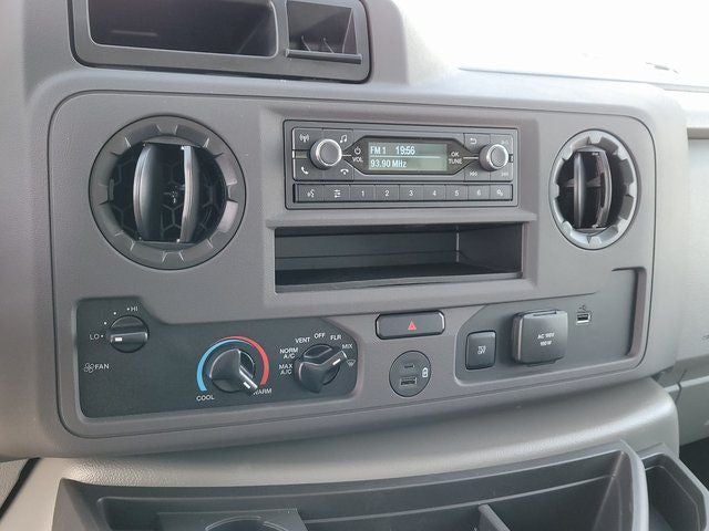 2025 Ford E-350SD Base Cutaway