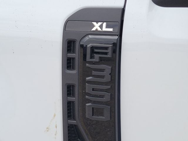 2027 Ford F-350 XL