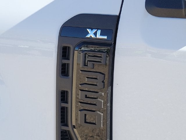 2027 Ford F-350 XL