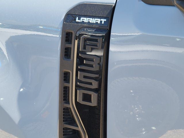 2025 Ford F-350SD Lariat