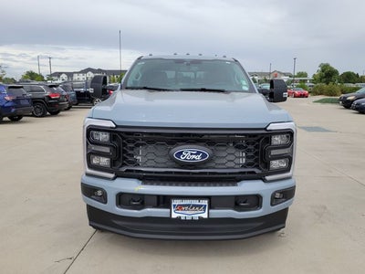 2027 Ford F-350 Lariat
