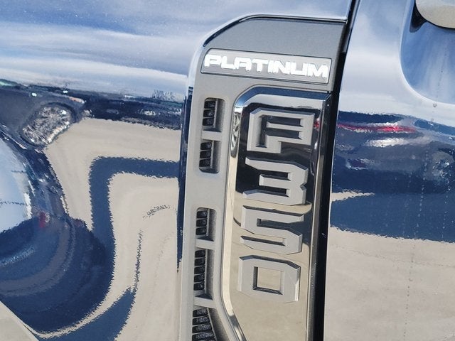 2025 Ford F-350SD Platinum