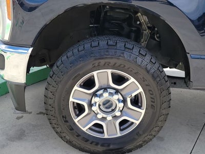 2023 Ford F-350SD Lariat
