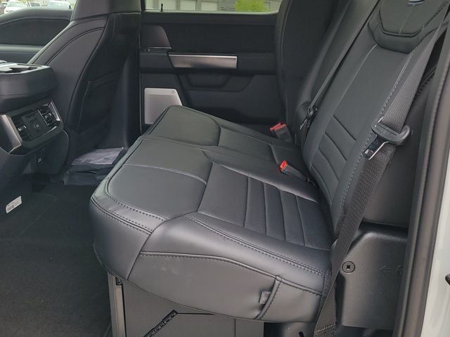 2026 Ford F-350SD Platinum DRW