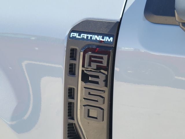 2026 Ford F-350SD Platinum DRW