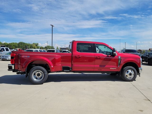 2027 Ford F-350 Lariat DRW